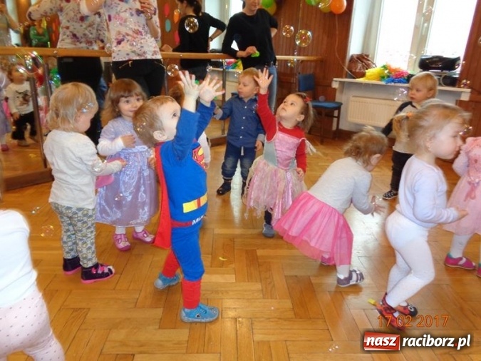 Zdjęcie w galerii na portalu naszraciborz.pl: Zakończenie karnawału w Fiku-miku  wiadomości z regionu