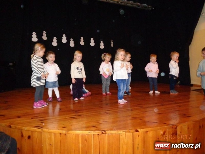 Zdjęcie w galerii na portalu naszraciborz.pl: Zakończenie karnawału w Fiku-miku  wiadomości z regionu