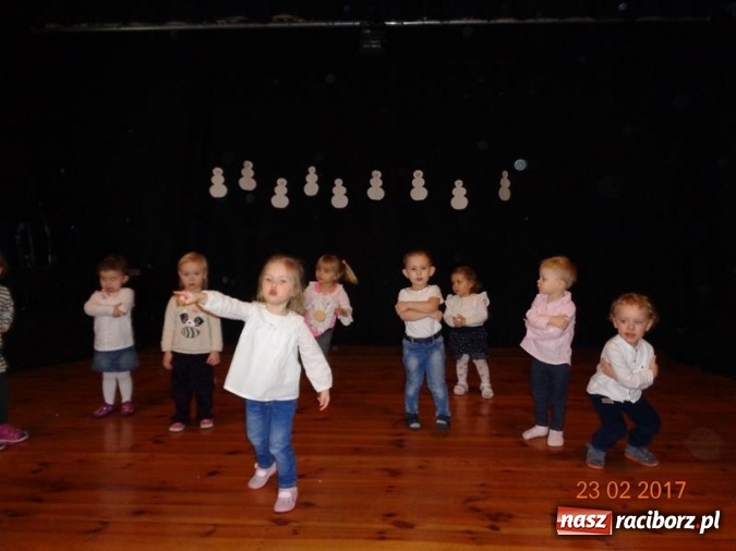 Zdjęcie w galerii na portalu naszraciborz.pl: Zakończenie karnawału w Fiku-miku  wiadomości z regionu