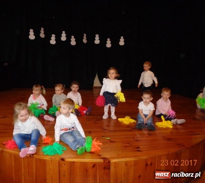 Zdjęcie w galerii na portalu naszraciborz.pl: Zakończenie karnawału w Fiku-miku  wiadomości z regionu