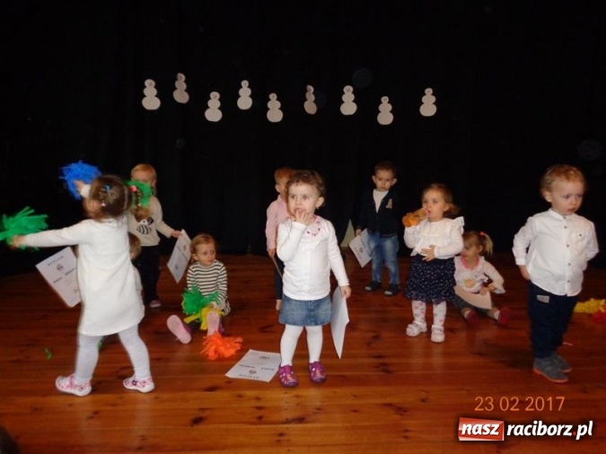 Zdjęcie w galerii na portalu naszraciborz.pl: Zakończenie karnawału w Fiku-miku  wiadomości z regionu
