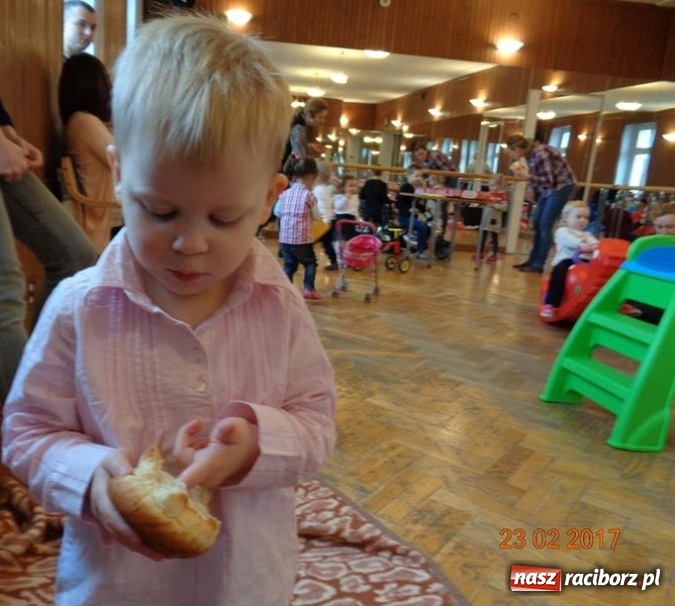 Zdjęcie w galerii na portalu naszraciborz.pl: Zakończenie karnawału w Fiku-miku  wiadomości z regionu
