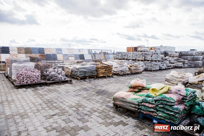 Zdjęcie w galerii na portalu naszraciborz.pl: Hurtownia kamienia naturalnego Bruki Karpiński z nową siedzibą przy ulicy Komunalnej wiadomości z regionu