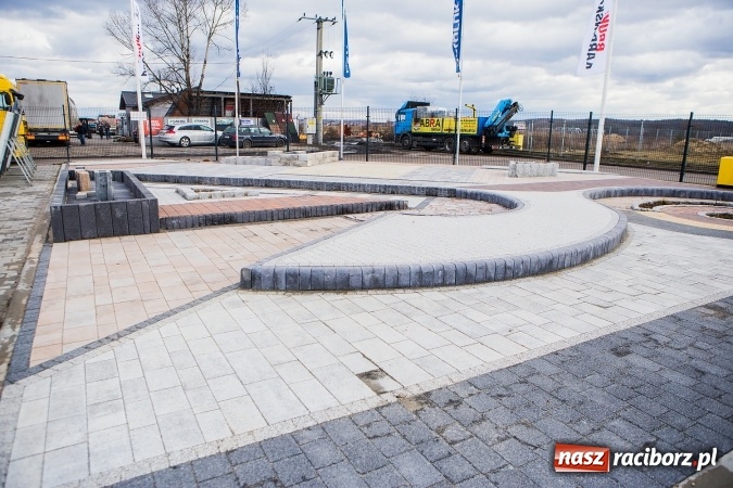 Zdjęcie w galerii na portalu naszraciborz.pl: Hurtownia kamienia naturalnego Bruki Karpiński z nową siedzibą przy ulicy Komunalnej wiadomości z regionu