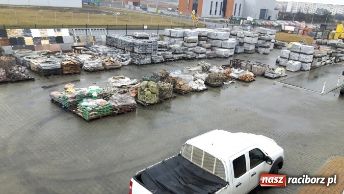 Zdjęcie w galerii na portalu naszraciborz.pl: Hurtownia kamienia naturalnego Bruki Karpiński z nową siedzibą przy ulicy Komunalnej wiadomości z regionu