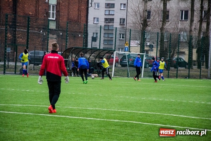 Zdjęcie w galerii na portalu naszraciborz.pl: Pietrowicki Start nie dał szans rezerwom Borucina wiadomości z regionu