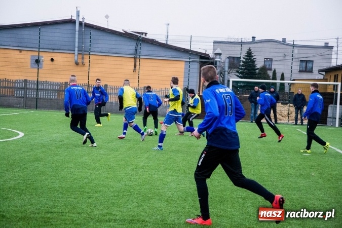Zdjęcie w galerii na portalu naszraciborz.pl: Pietrowicki Start nie dał szans rezerwom Borucina wiadomości z regionu