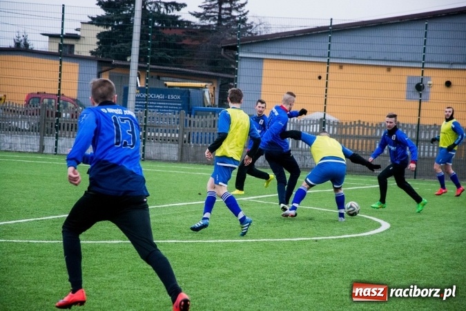 Zdjęcie w galerii na portalu naszraciborz.pl: Pietrowicki Start nie dał szans rezerwom Borucina wiadomości z regionu