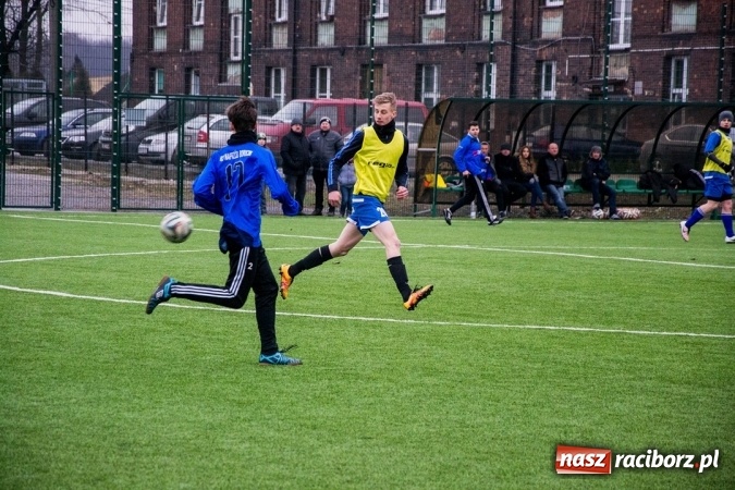 Zdjęcie w galerii na portalu naszraciborz.pl: Pietrowicki Start nie dał szans rezerwom Borucina wiadomości z regionu