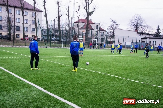 Zdjęcie w galerii na portalu naszraciborz.pl: Pietrowicki Start nie dał szans rezerwom Borucina wiadomości z regionu