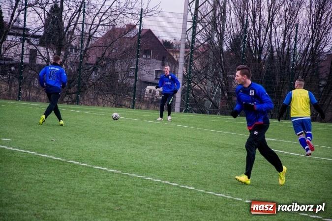 Zdjęcie w galerii na portalu naszraciborz.pl: Pietrowicki Start nie dał szans rezerwom Borucina wiadomości z regionu