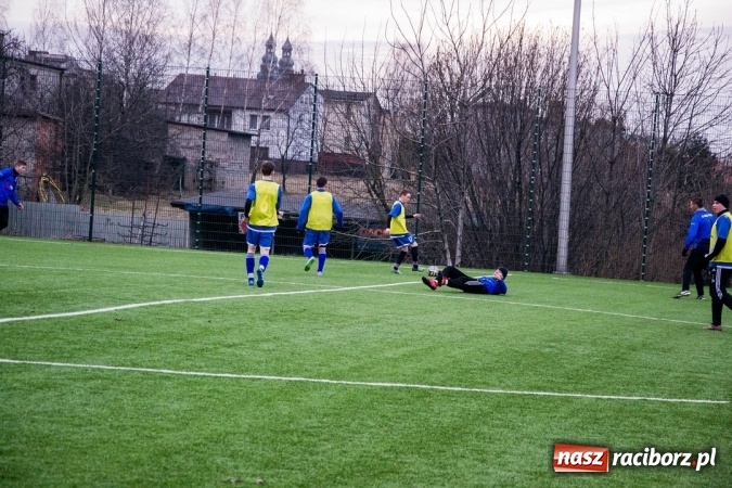 Zdjęcie w galerii na portalu naszraciborz.pl: Pietrowicki Start nie dał szans rezerwom Borucina wiadomości z regionu