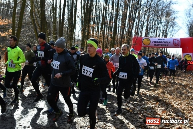 Zdjęcie w galerii na portalu naszraciborz.pl: Pracownicy Rafako S.A. pokonali trasę VI Biegu Twardziela wiadomości z regionu