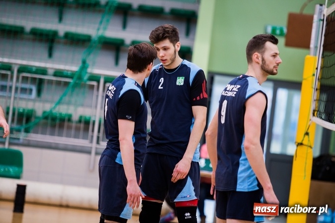 Zdjęcie w galerii na portalu naszraciborz.pl: Siatkarze PWSZ Racibórz awansowali do półfinału Akademickich Mistrzostw Polski wiadomości z regionu