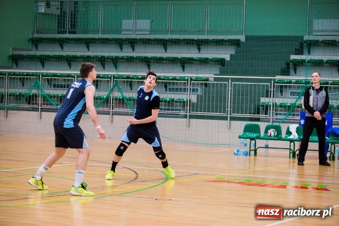 Zdjęcie w galerii na portalu naszraciborz.pl: Siatkarze PWSZ Racibórz awansowali do półfinału Akademickich Mistrzostw Polski wiadomości z regionu