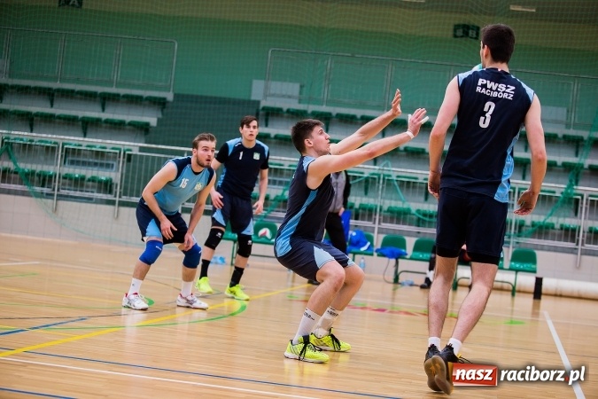 Zdjęcie w galerii na portalu naszraciborz.pl: Siatkarze PWSZ Racibórz awansowali do półfinału Akademickich Mistrzostw Polski wiadomości z regionu