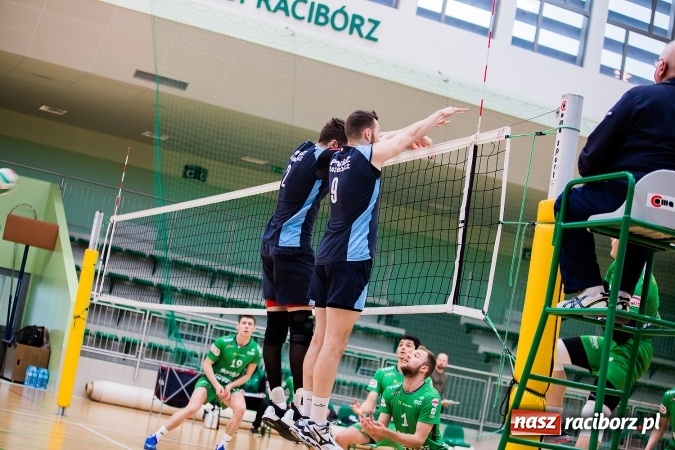 Zdjęcie w galerii na portalu naszraciborz.pl: Siatkarze PWSZ Racibórz awansowali do półfinału Akademickich Mistrzostw Polski wiadomości z regionu