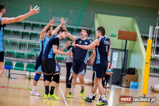 Zdjęcie w galerii na portalu naszraciborz.pl: Siatkarze PWSZ Racibórz awansowali do półfinału Akademickich Mistrzostw Polski wiadomości z regionu