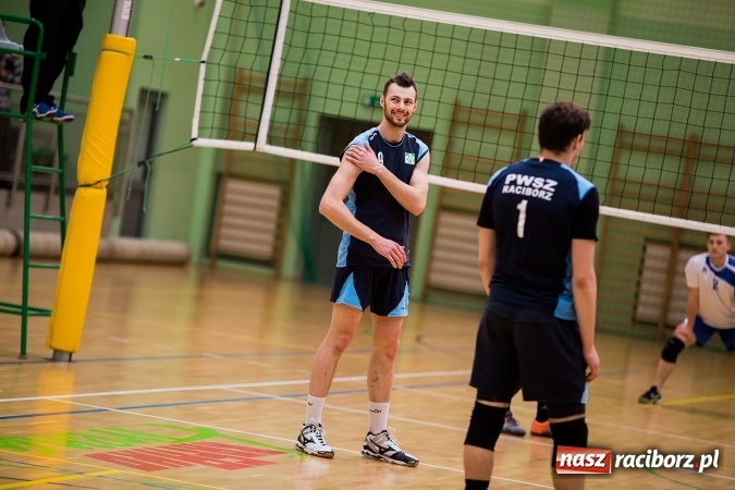 Zdjęcie w galerii na portalu naszraciborz.pl: Siatkarze PWSZ Racibórz awansowali do półfinału Akademickich Mistrzostw Polski wiadomości z regionu