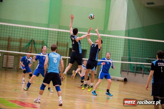 Zdjęcie w galerii na portalu naszraciborz.pl: Siatkarze PWSZ Racibórz awansowali do półfinału Akademickich Mistrzostw Polski wiadomości z regionu