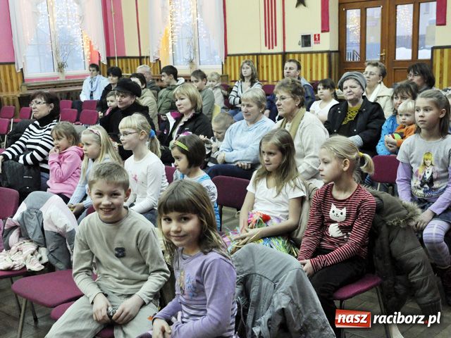 Zdjęcie w galerii na portalu naszraciborz.pl: Borucin: Wieczór kolęd i pastorałek wiadomości z regionu