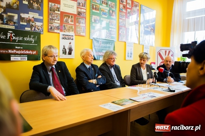 Zdjęcie w galerii na portalu naszraciborz.pl: Nie dla reformy oświaty. W Raciborzu powstał komitet referendalny  wiadomości z regionu