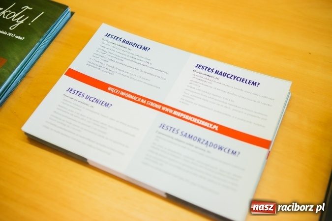 Zdjęcie w galerii na portalu naszraciborz.pl: Nie dla reformy oświaty. W Raciborzu powstał komitet referendalny  wiadomości z regionu