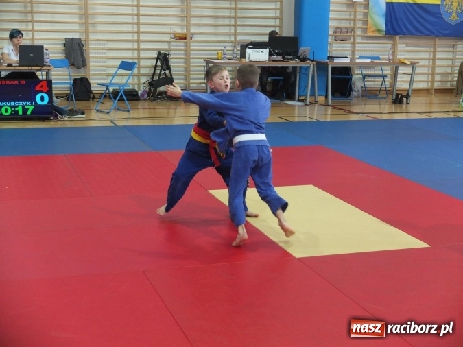 Zdjęcie w galerii na portalu naszraciborz.pl: Dobry start Łamatorów w Katowicach  wiadomości z regionu