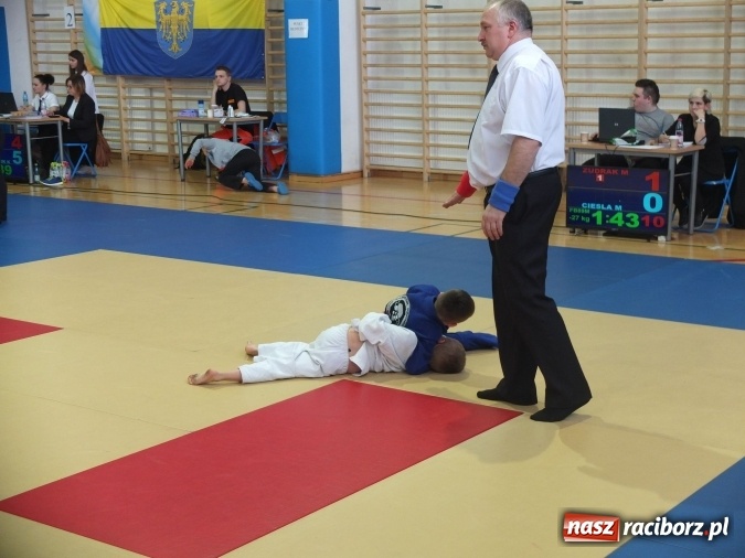 Zdjęcie w galerii na portalu naszraciborz.pl: Dobry start Łamatorów w Katowicach  wiadomości z regionu