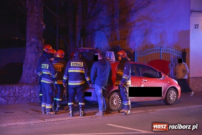 Zdjęcie w galerii na portalu naszraciborz.pl: Gorący wieczór raciborskich strażaków - akcje w Kauflandzie i na Ogrodowej  wiadomości z regionu