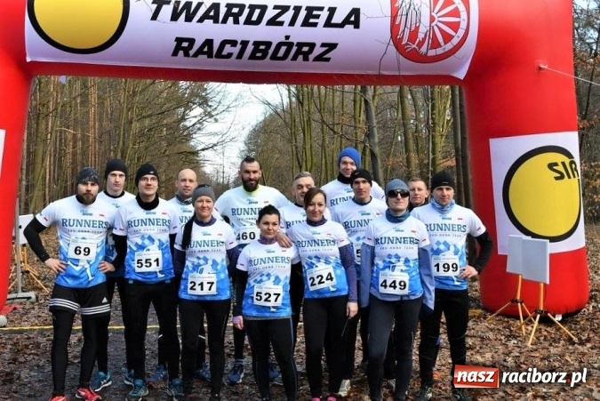 Zdjęcie w galerii na portalu naszraciborz.pl: Eko-Okna Runners wśród raciborskich Twardzieli  wiadomości z regionu