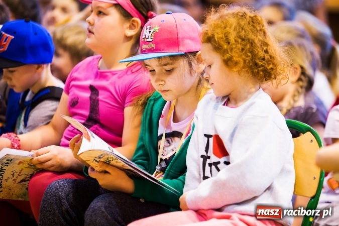 Zdjęcie w galerii na portalu naszraciborz.pl: Krzanowice. Gminny Festiwal Piosenki Harcerskiej i Turystycznej wiadomości z regionu