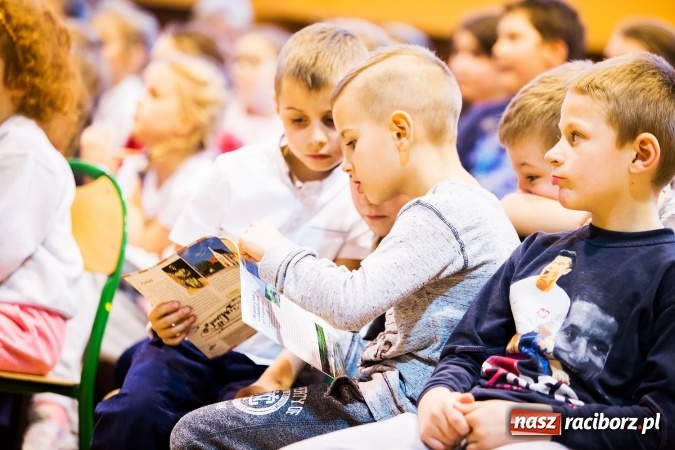 Zdjęcie w galerii na portalu naszraciborz.pl: Krzanowice. Gminny Festiwal Piosenki Harcerskiej i Turystycznej wiadomości z regionu