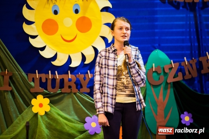 Zdjęcie w galerii na portalu naszraciborz.pl: Krzanowice. Gminny Festiwal Piosenki Harcerskiej i Turystycznej wiadomości z regionu