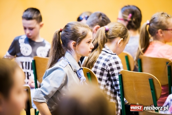 Zdjęcie w galerii na portalu naszraciborz.pl: Krzanowice. Gminny Festiwal Piosenki Harcerskiej i Turystycznej wiadomości z regionu