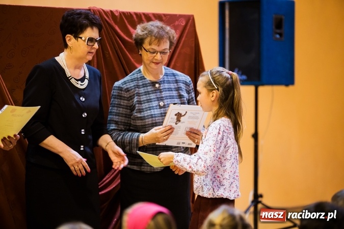 Zdjęcie w galerii na portalu naszraciborz.pl: Krzanowice. Gminny Festiwal Piosenki Harcerskiej i Turystycznej wiadomości z regionu