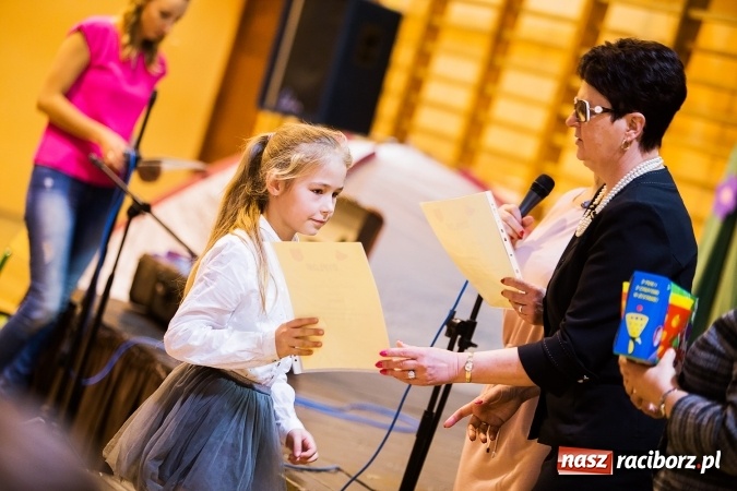 Zdjęcie w galerii na portalu naszraciborz.pl: Krzanowice. Gminny Festiwal Piosenki Harcerskiej i Turystycznej wiadomości z regionu