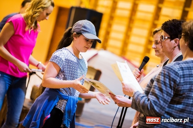 Zdjęcie w galerii na portalu naszraciborz.pl: Krzanowice. Gminny Festiwal Piosenki Harcerskiej i Turystycznej wiadomości z regionu