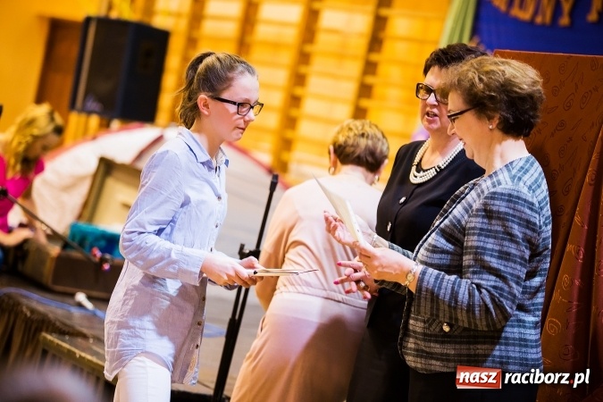 Zdjęcie w galerii na portalu naszraciborz.pl: Krzanowice. Gminny Festiwal Piosenki Harcerskiej i Turystycznej wiadomości z regionu