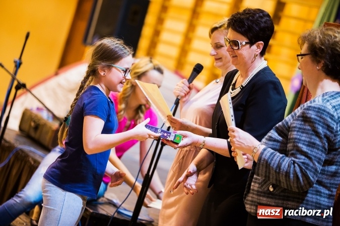 Zdjęcie w galerii na portalu naszraciborz.pl: Krzanowice. Gminny Festiwal Piosenki Harcerskiej i Turystycznej wiadomości z regionu