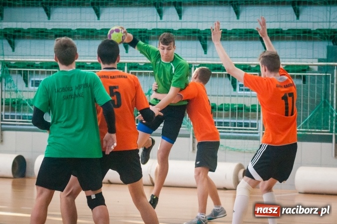 Zdjęcie w galerii na portalu naszraciborz.pl: Piłka ręczna: Protest dał zwycięstwo CKZiU nr 2 wiadomości z regionu