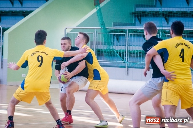 Zdjęcie w galerii na portalu naszraciborz.pl: Piłka ręczna: Protest dał zwycięstwo CKZiU nr 2 wiadomości z regionu
