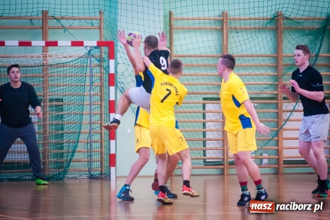 Zdjęcie w galerii na portalu naszraciborz.pl: Piłka ręczna: Protest dał zwycięstwo CKZiU nr 2 wiadomości z regionu