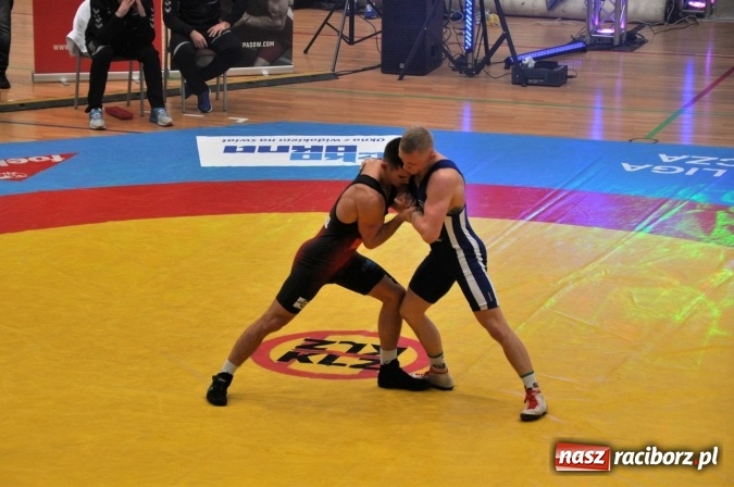 Zdjęcie w galerii na portalu naszraciborz.pl: Początek okazał się sukcesem - podsumowanie Krajowej Ligi Zapaśniczej wiadomości z regionu