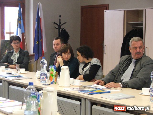 Zdjęcie w galerii na portalu naszraciborz.pl: Na początku rak nie boli. Lepiej się szczepić. wiadomości z regionu