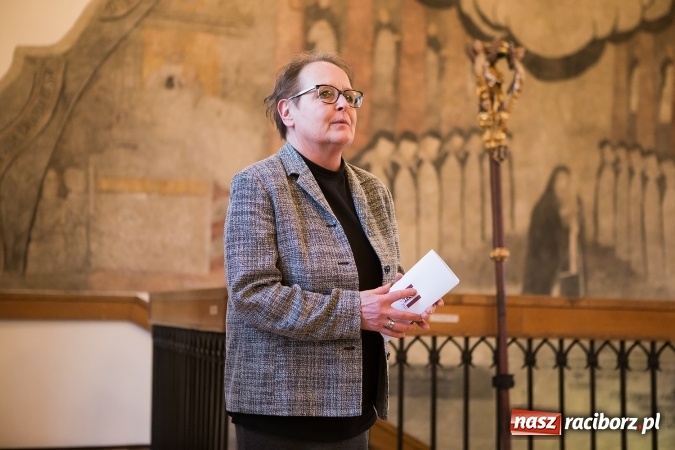 Zdjęcie w galerii na portalu naszraciborz.pl: Wernisaż wystawy Sebastiana Krupy w raciborskim Muzeum wiadomości z regionu