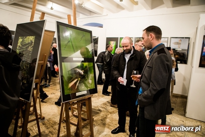 Zdjęcie w galerii na portalu naszraciborz.pl: Wernisaż wystawy Sebastiana Krupy w raciborskim Muzeum wiadomości z regionu