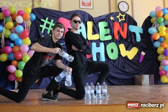 Zdjęcie w galerii na portalu naszraciborz.pl: Rewelacyjny Talent Show w CKZiU nr 1  wiadomości z regionu