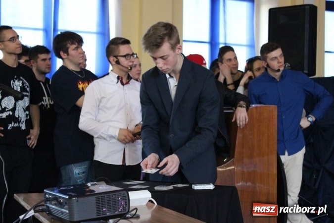 Zdjęcie w galerii na portalu naszraciborz.pl: Rewelacyjny Talent Show w CKZiU nr 1  wiadomości z regionu