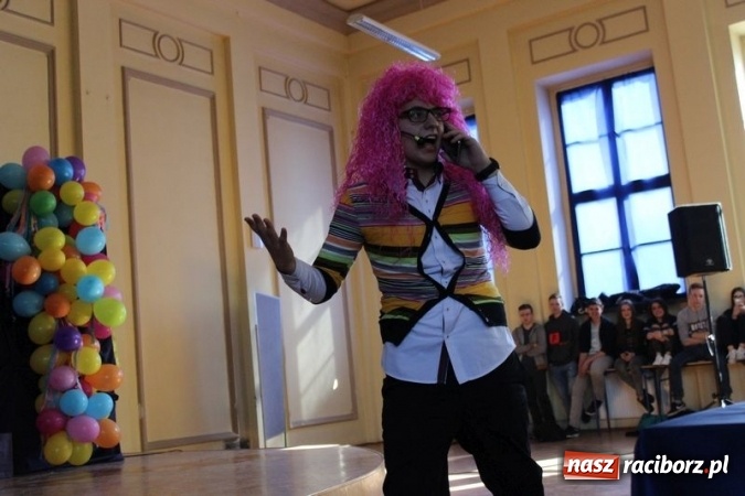 Zdjęcie w galerii na portalu naszraciborz.pl: Rewelacyjny Talent Show w CKZiU nr 1  wiadomości z regionu